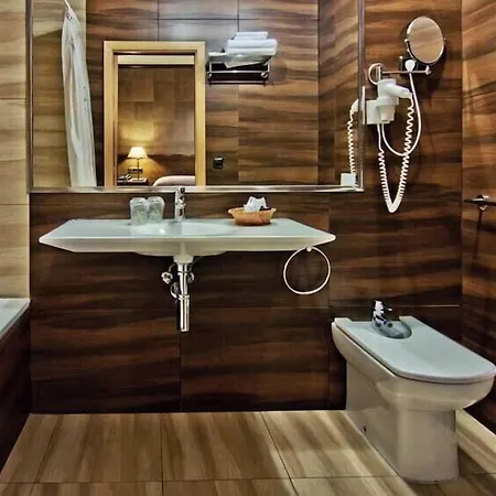 Dona Blanca Hotel 3*
